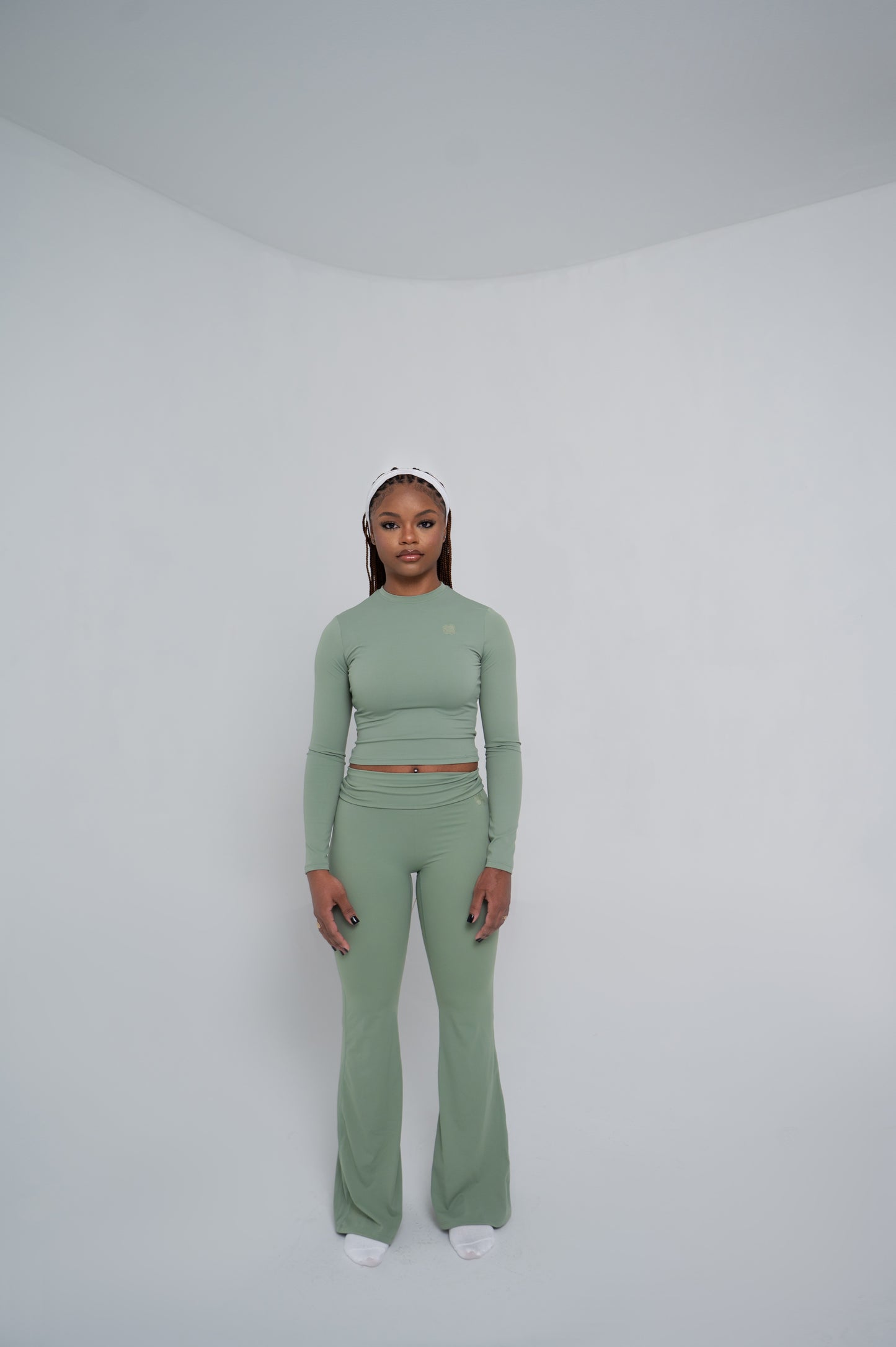 4Leaf Flared Leg Two Piece Set (Long Sleeved)