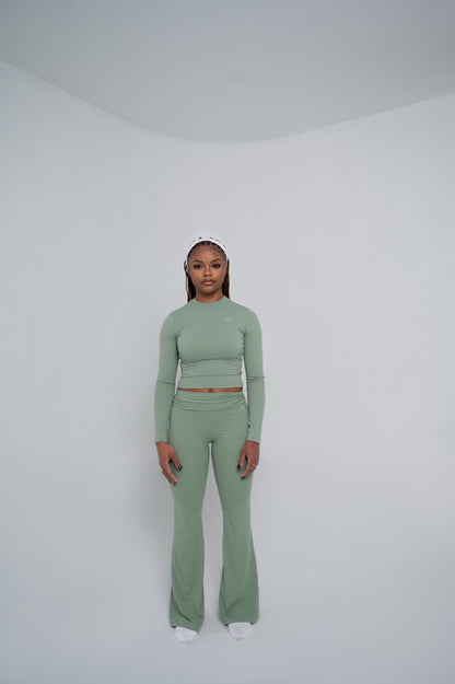 4Leaf Flared Leg Two Piece Set (Long Sleeved)